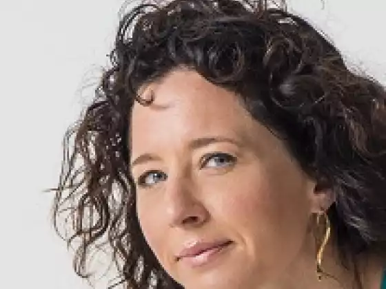 Shannon Paige,
Health & Wellness
Expert at Bundle zum Atmen, Dehnen und Wachsen