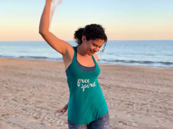 Daisy Jeys,
Yoga, Health & Wellness
Expert at Soulful Summit 2023: Perjalanan Dalam, Mulailah!